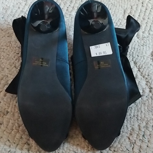 Never before worn Vianni heels - Picture 4 of 7